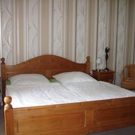 Pension Haus Am Hirschsprung ヴィリンゲン エクステリア 写真